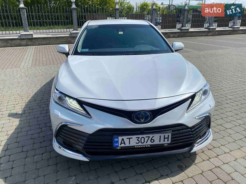 2021 toyota camry
