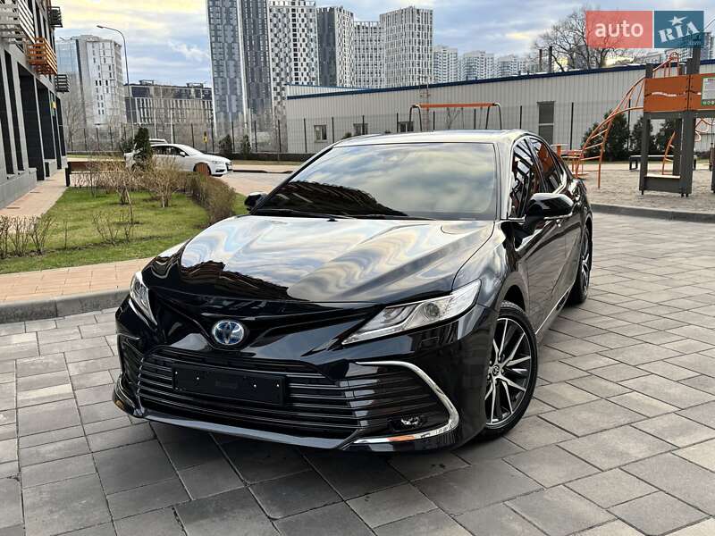 2021 toyota camry