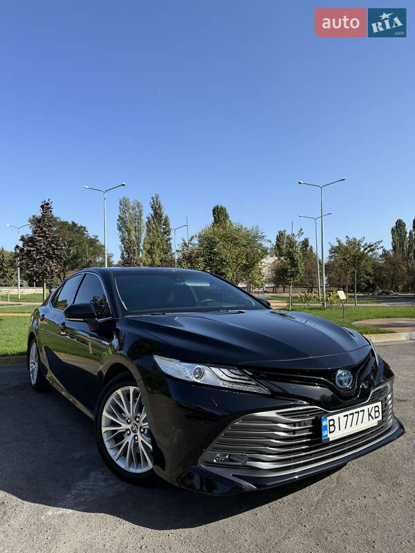 2020 toyota camry