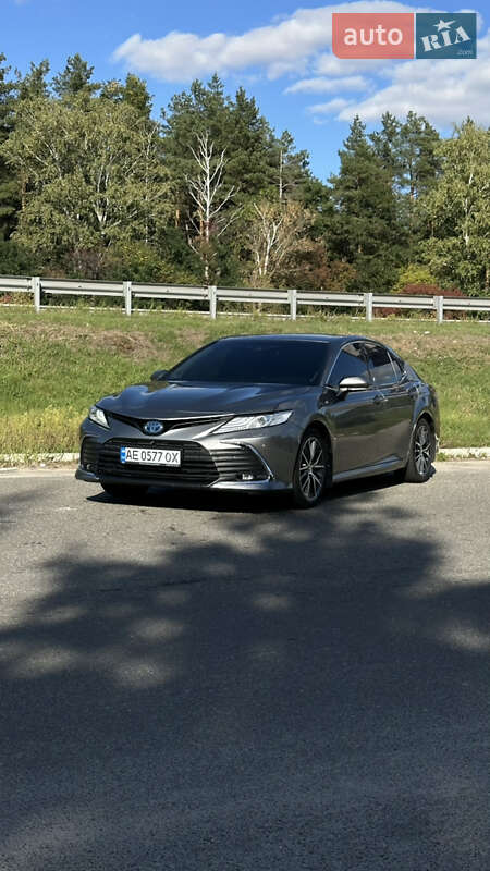 2021 toyota camry