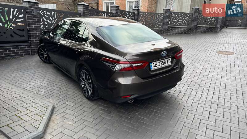 2021 toyota camry