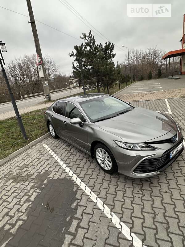2021 toyota camry