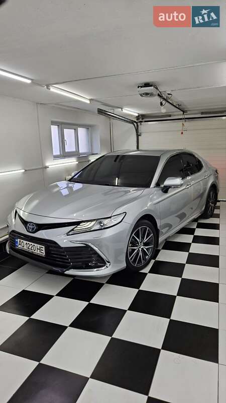 2021 toyota camry