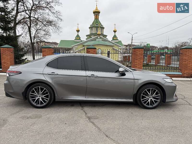 2021 toyota camry