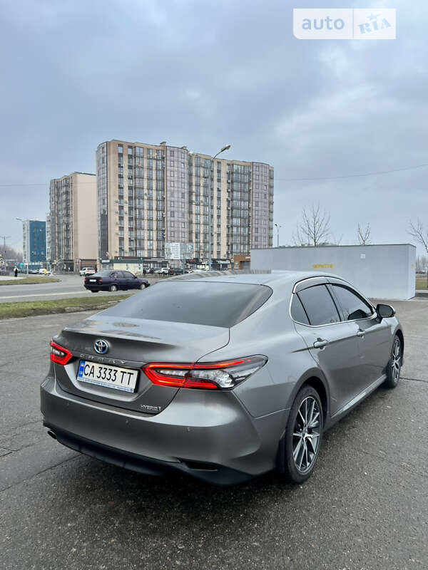 2021 toyota camry