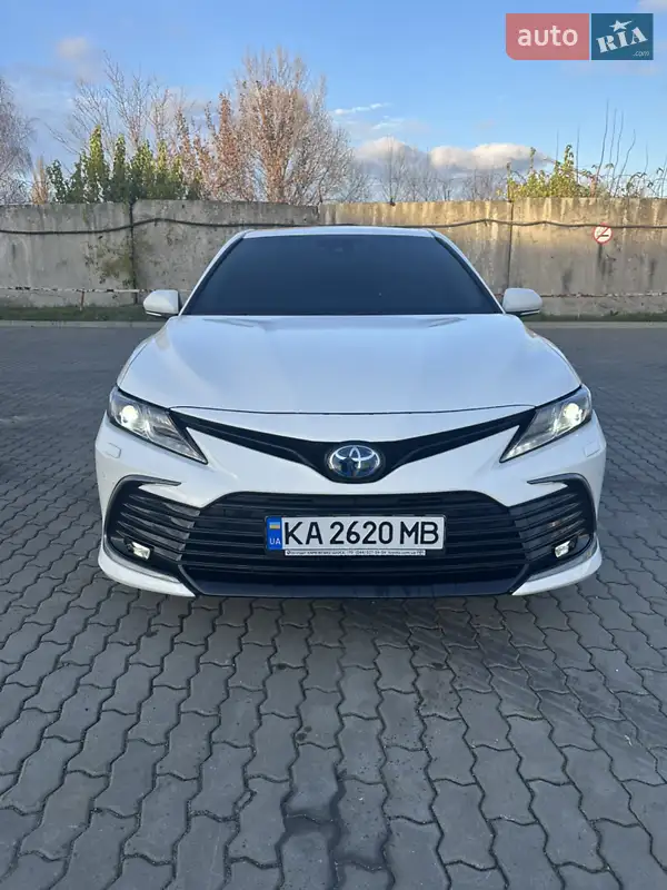 2023 toyota camry
