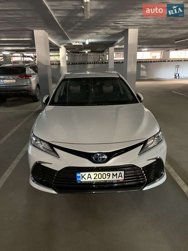 2023 toyota camry