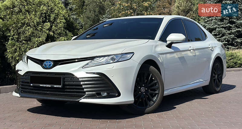 2023 toyota camry