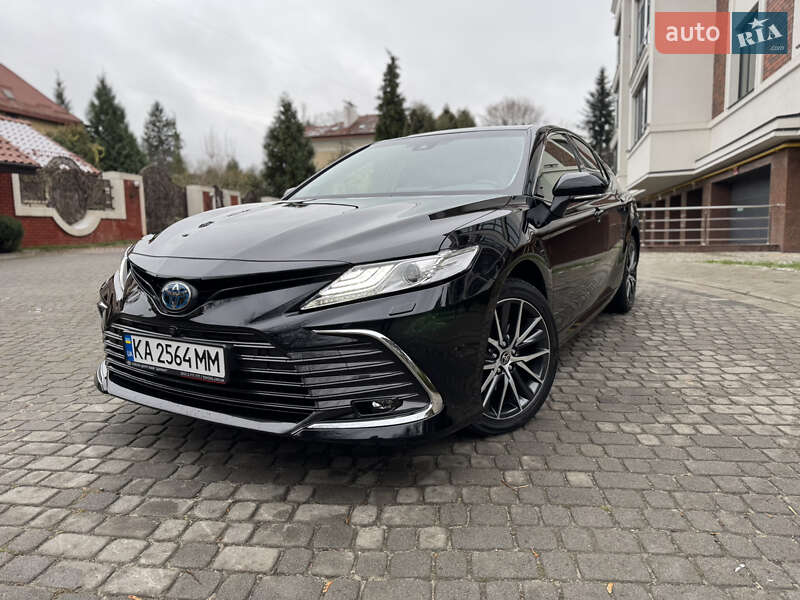 2023 toyota camry