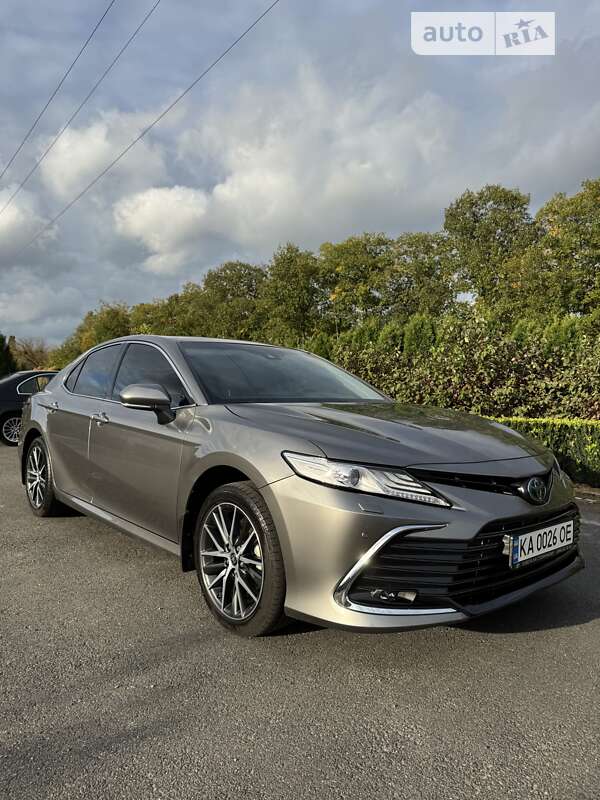 2023 toyota camry