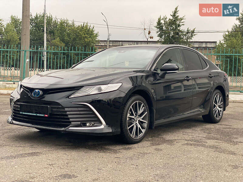 2023 toyota camry