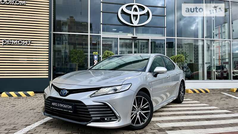 2023 toyota camry