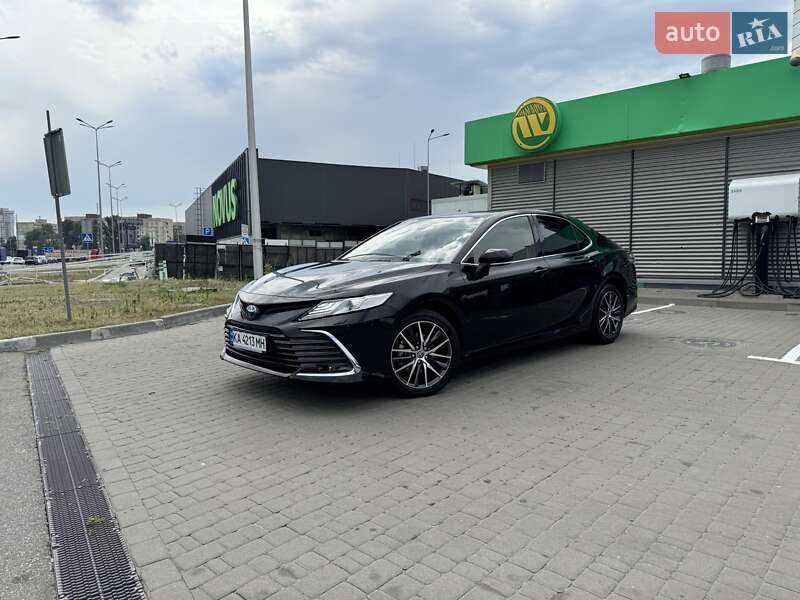 2023 toyota camry