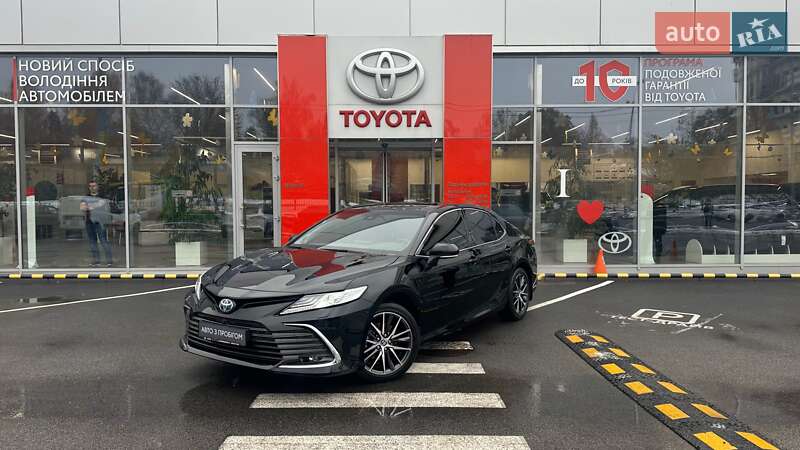 2023 toyota camry hybrid