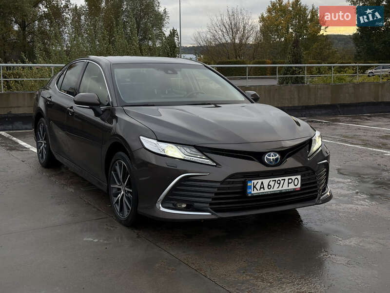 2023 toyota camry