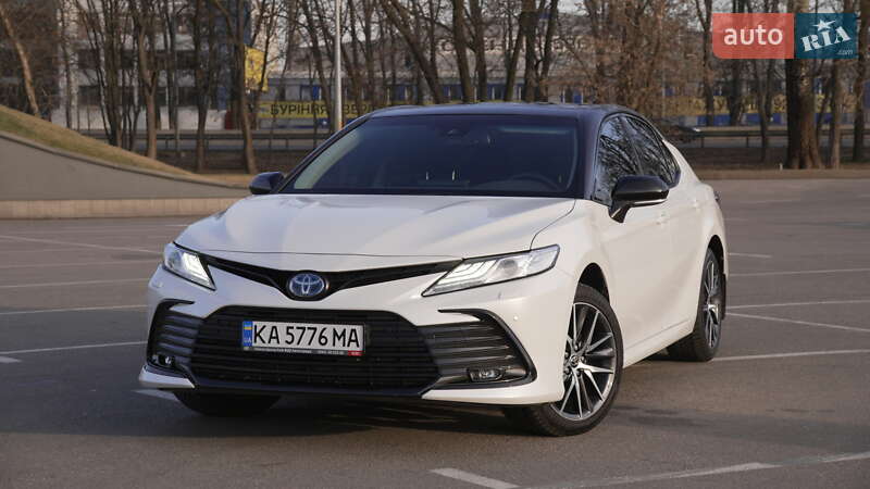 2023 toyota camry