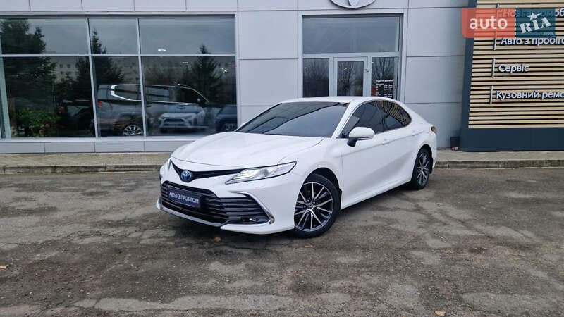 2023 toyota camry
