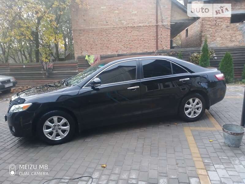 2010 toyota camry