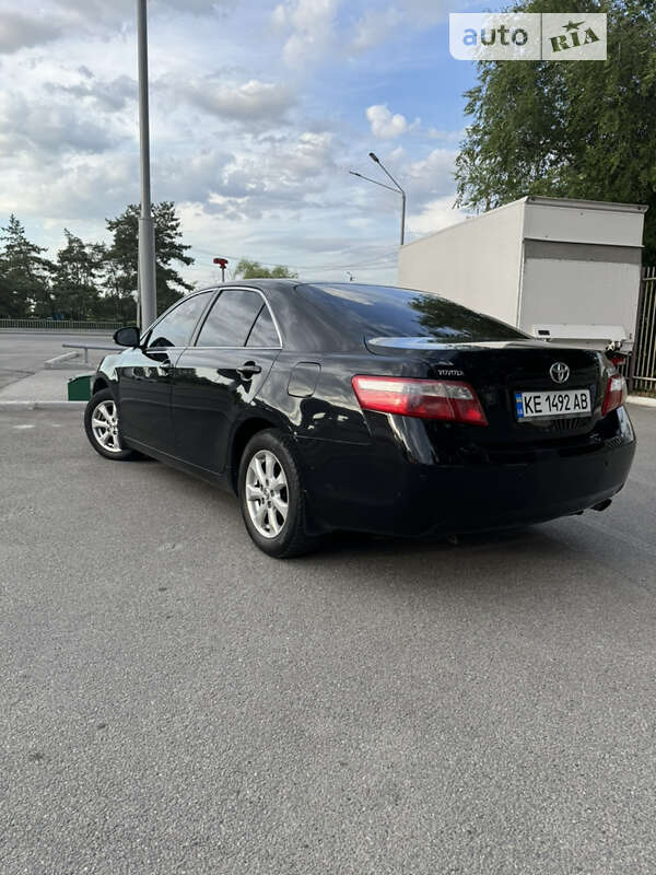 2010 toyota camry