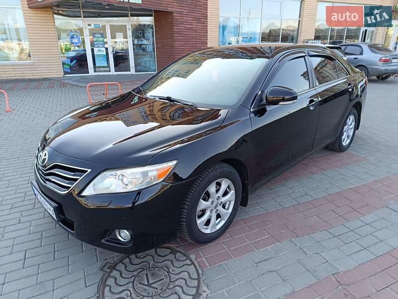 2010 toyota camry