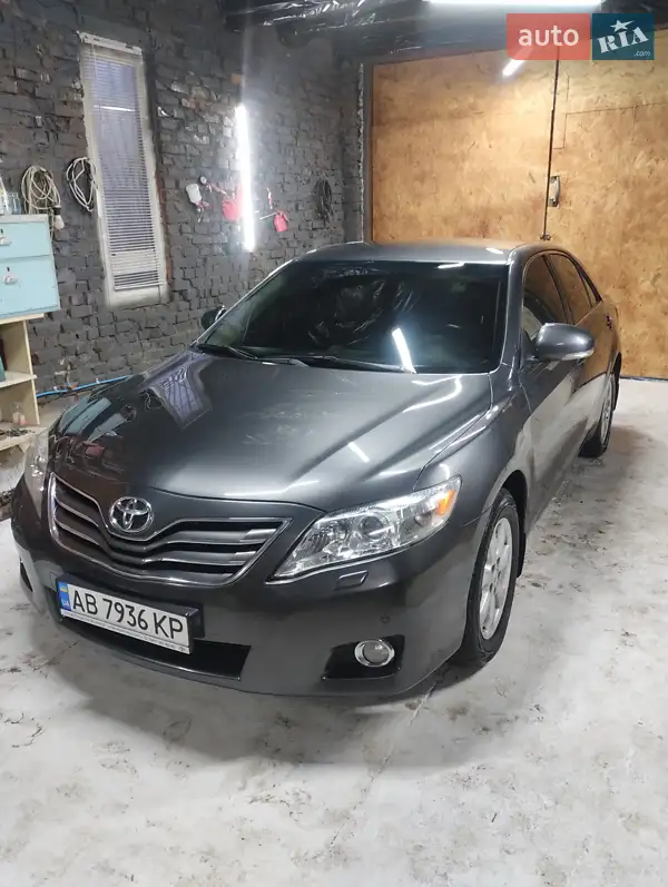 2010 toyota camry