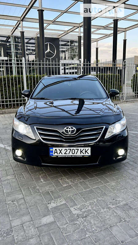 2011 toyota camry