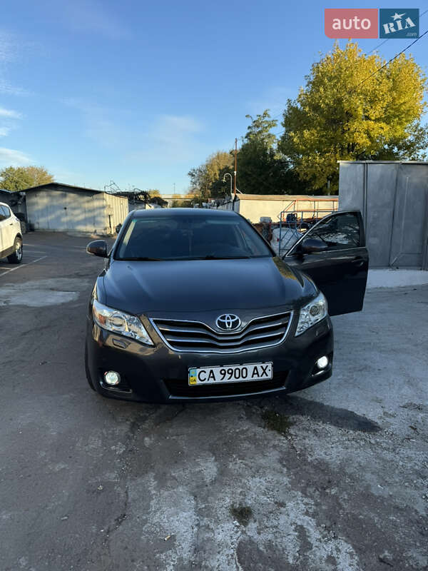2011 toyota camry