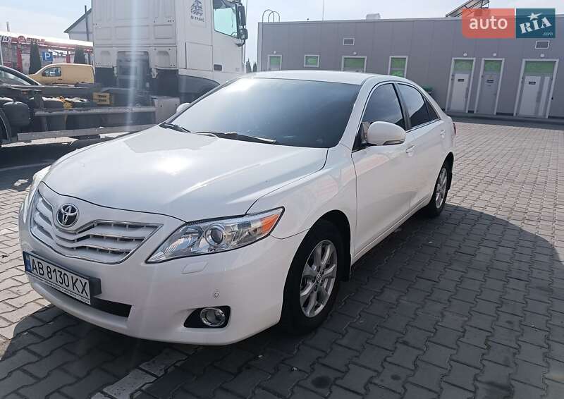 2010 toyota camry