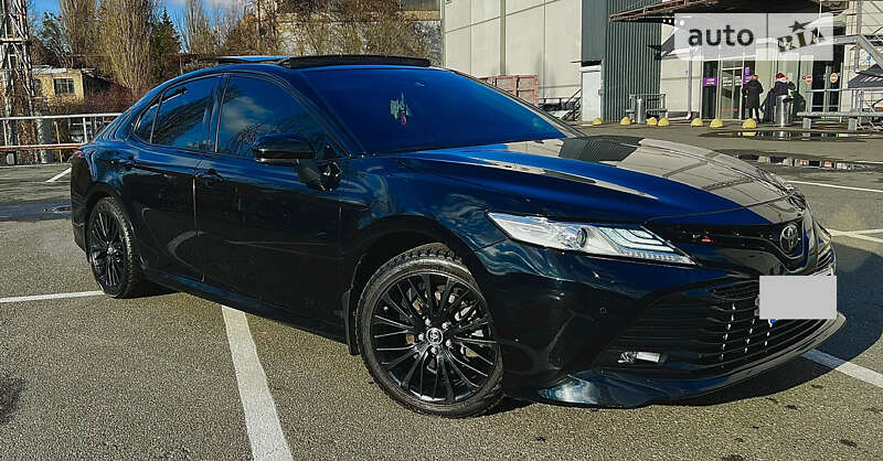 2019 toyota camry