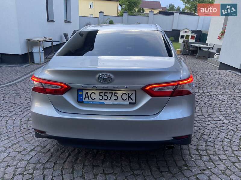 2017 toyota camry