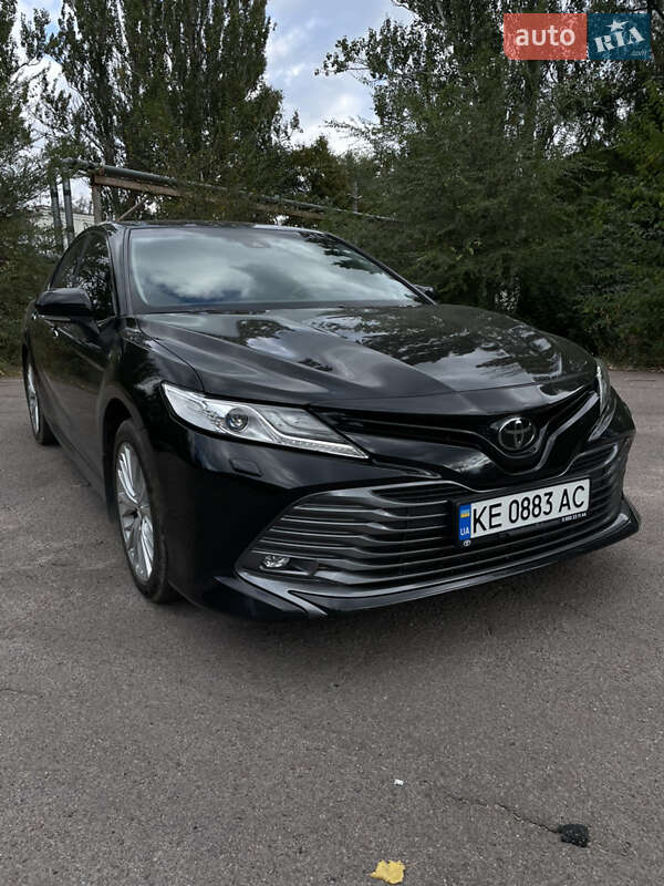 2019 toyota camry