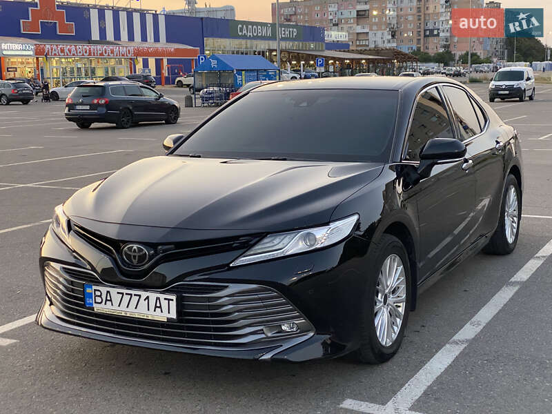 2018 toyota camry