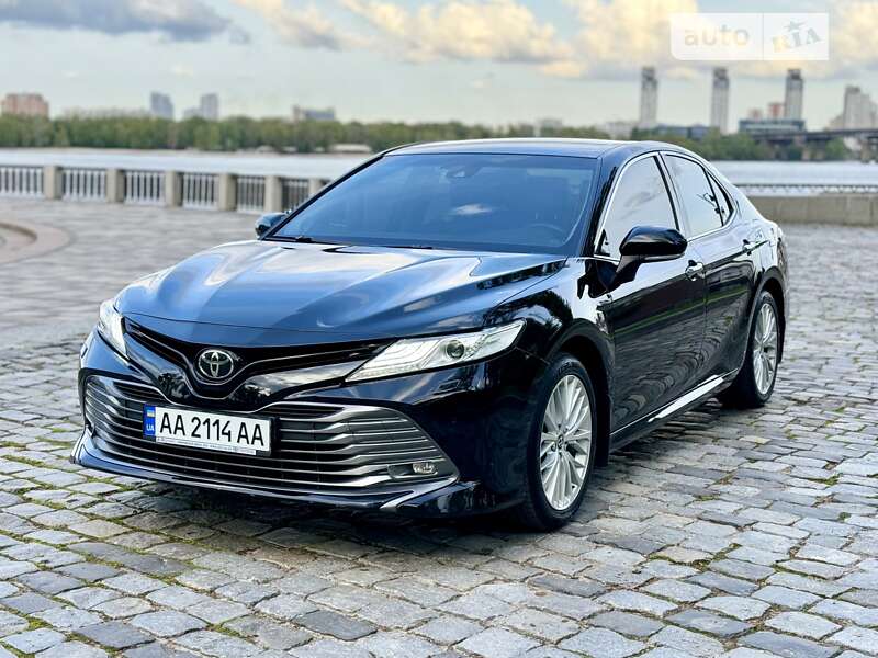 2018 toyota camry