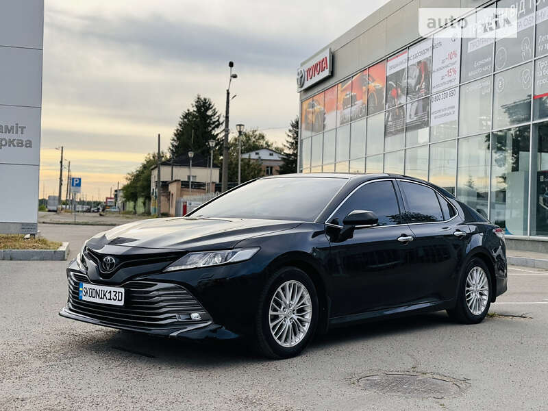 2019 toyota camry