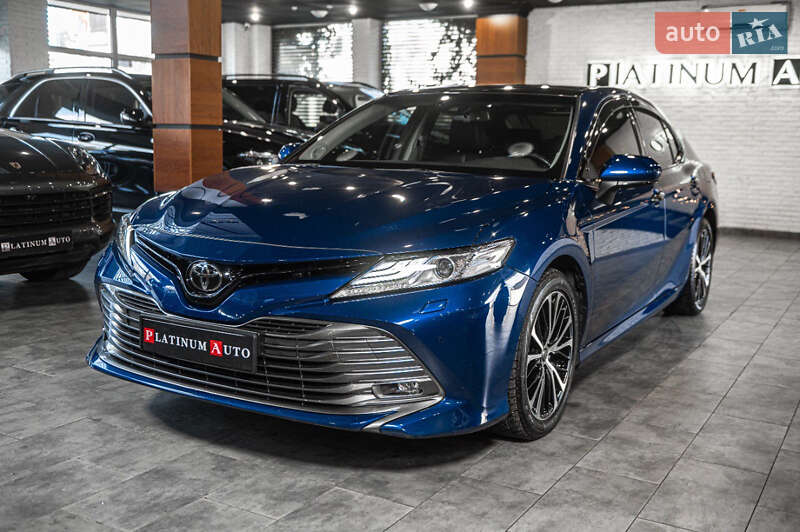 2019 toyota camry