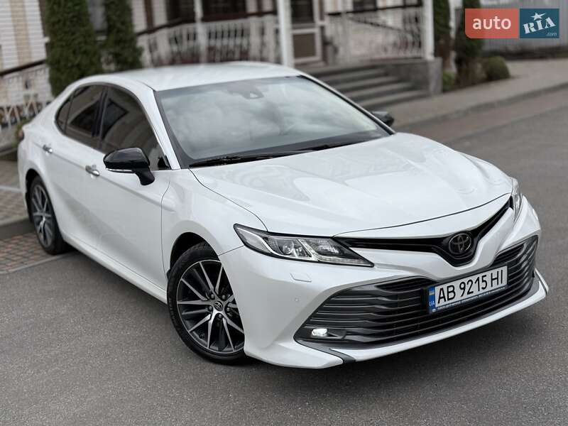 2020 toyota camry