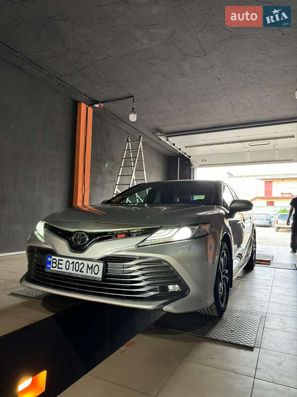 2018 toyota camry