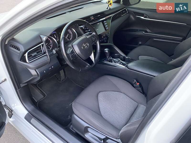 2018 toyota camry