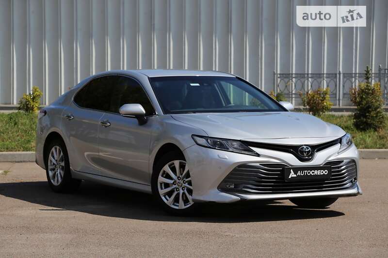 2020 toyota camry