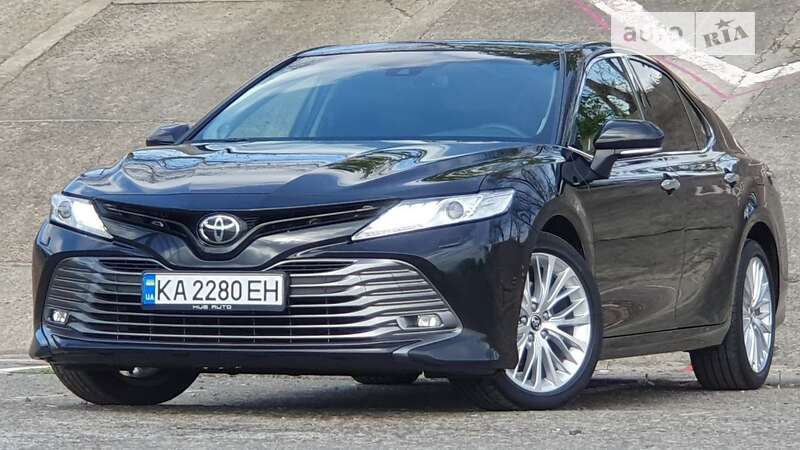 2018 toyota camry