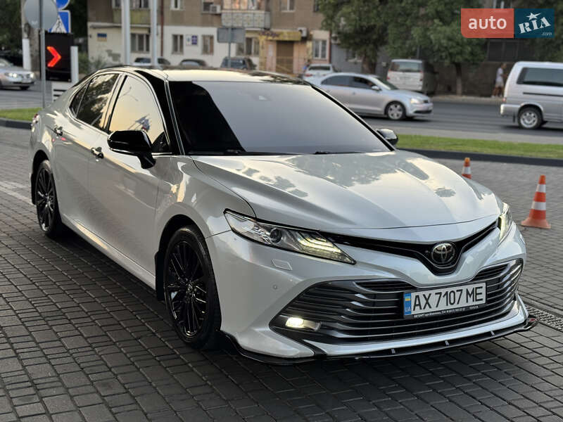 2018 toyota camry