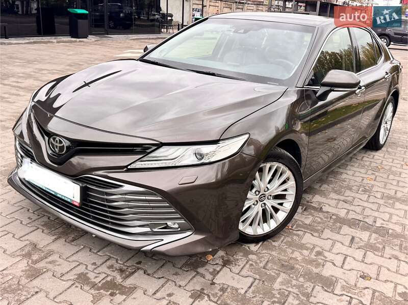 2018 toyota camry