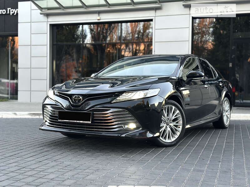 2018 toyota camry