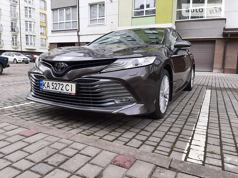 2018 toyota camry