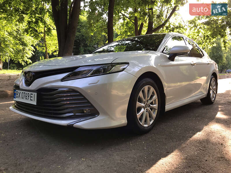 2018 toyota camry