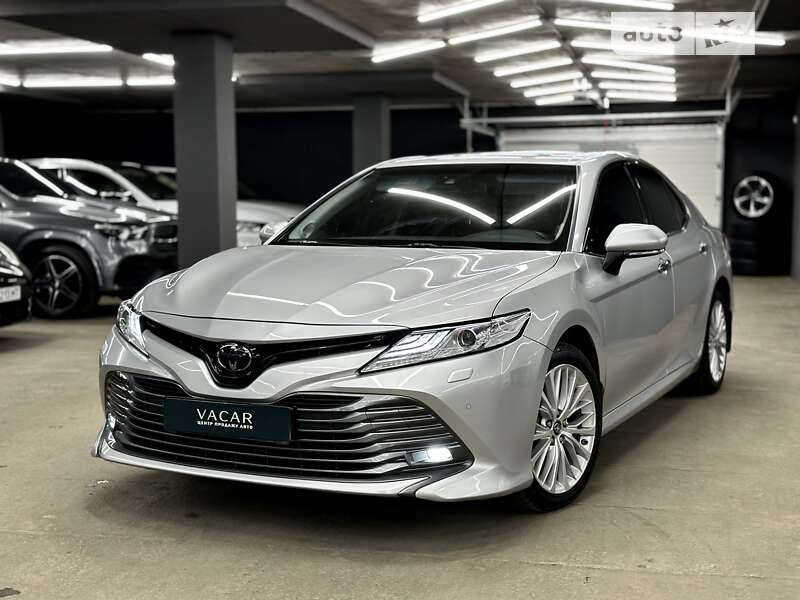 2018 toyota camry