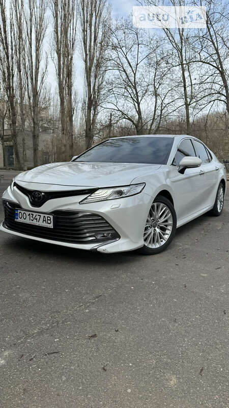 2018 toyota camry