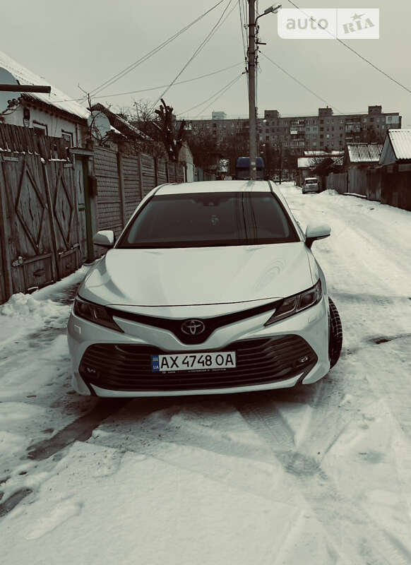 2018 toyota camry
