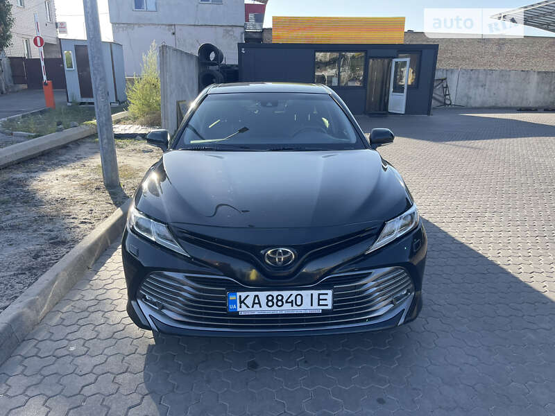 2018 toyota camry