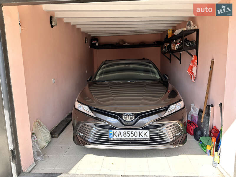 2018 toyota camry